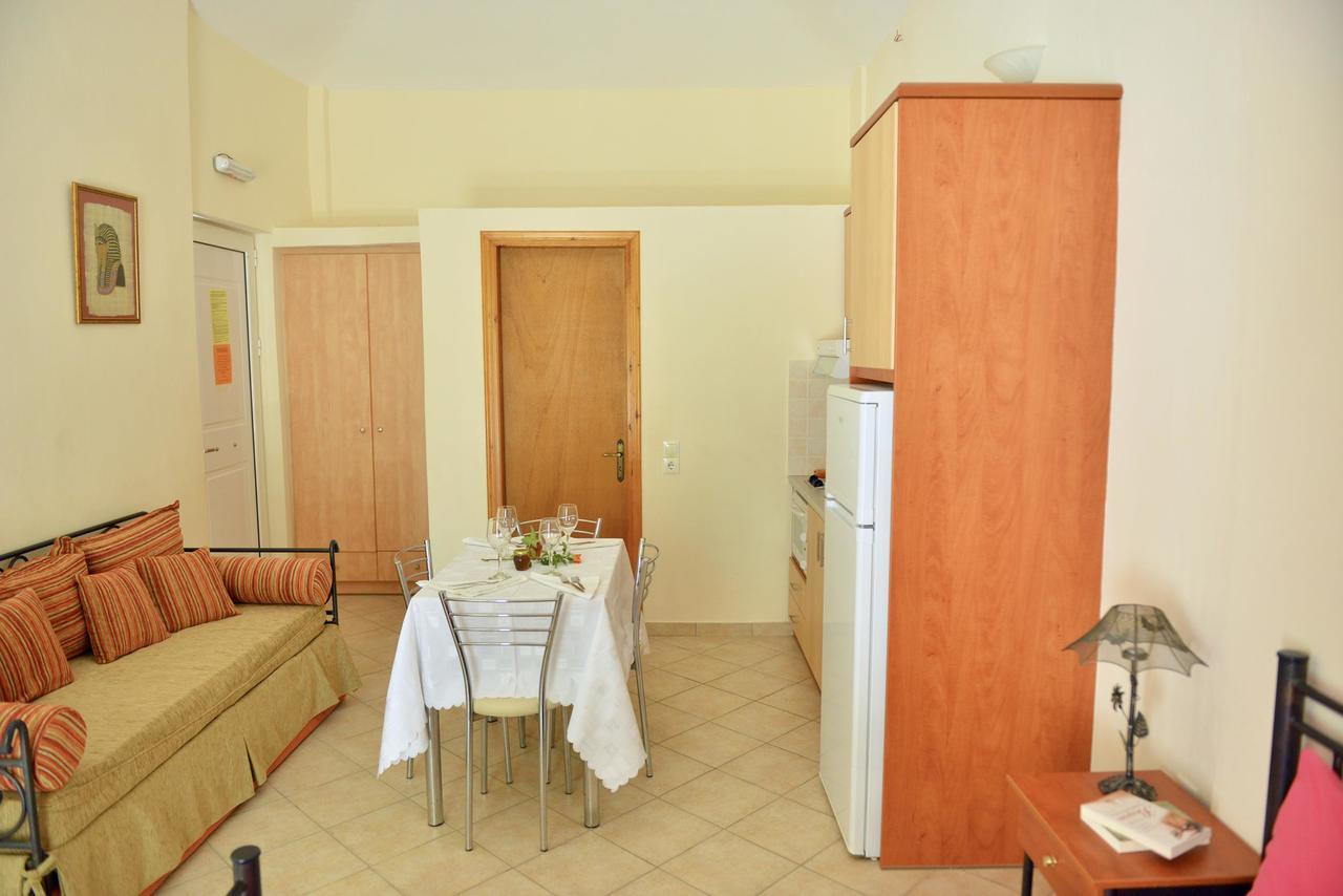 Korali Aparthotel Almiropotamos Ngoại thất bức ảnh